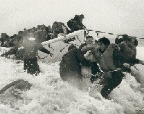 people resuced from a Wahine lifeboat